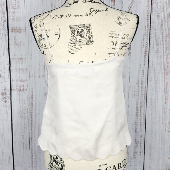 Banana Republic Petite Cream XS Classic Scallop Trim Spaghetti Strap Tank Top - Picture 4 of 7